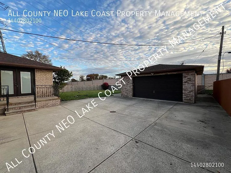 9953 Shady Ln — Photo 12