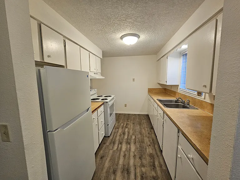 2242 42nd Ave #1 — Photo 3