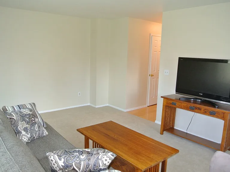 1080 Fairway Ct #3 — Photo 11