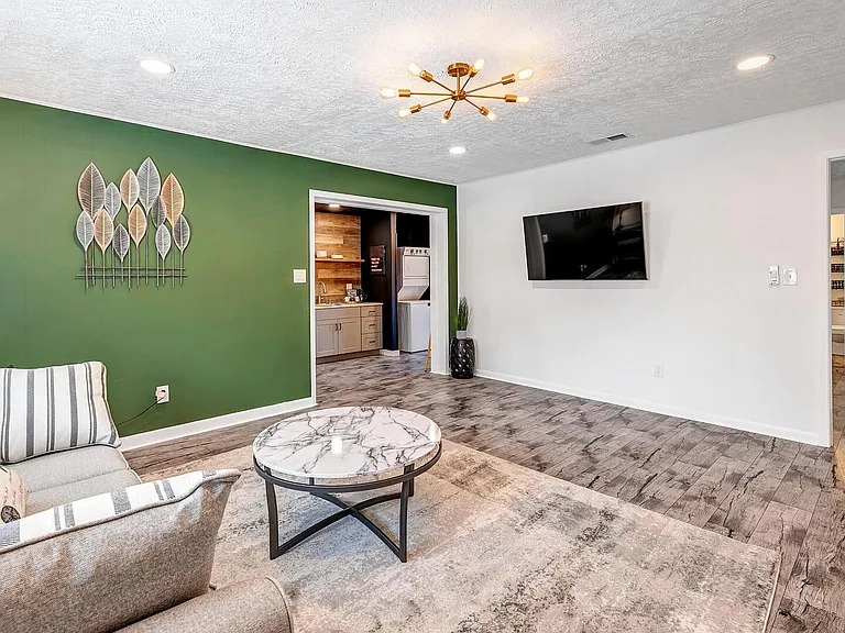 22615 Hilltop Ave #2 — Photo 10