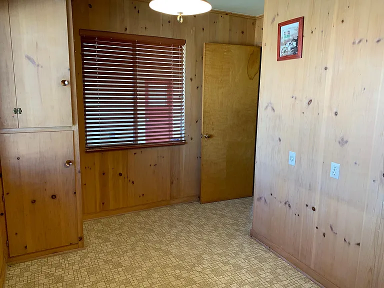 355 Nestles Rd — Photo 37