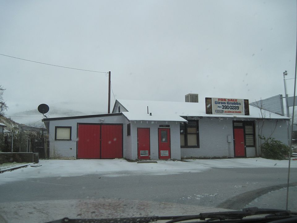 2nd image of 3864 Lake Isabella Blvd