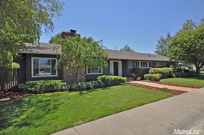 1st image of 202 Buena Tierra Dr
