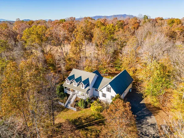 226 Leftwich Rd, Madison Heights, VA 24572