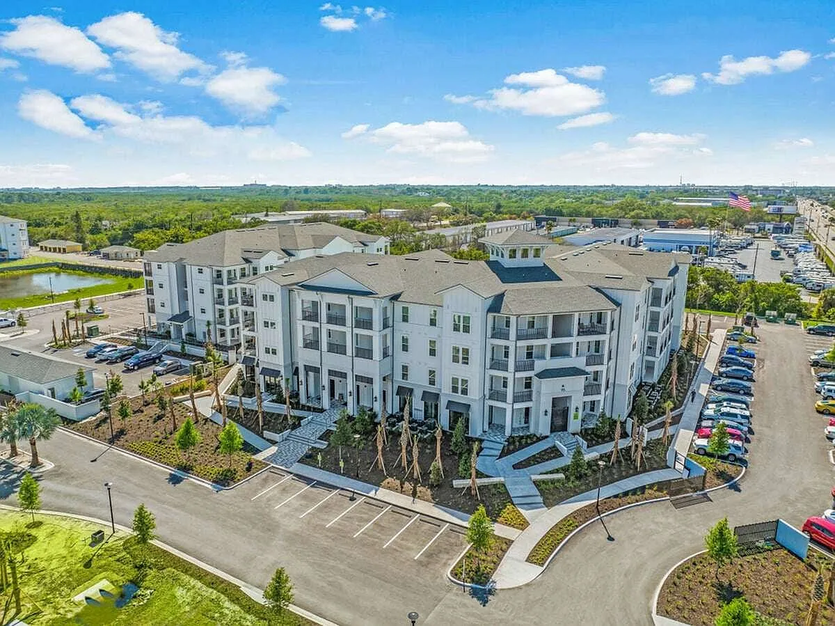 Rowan Pointe — Photo 1