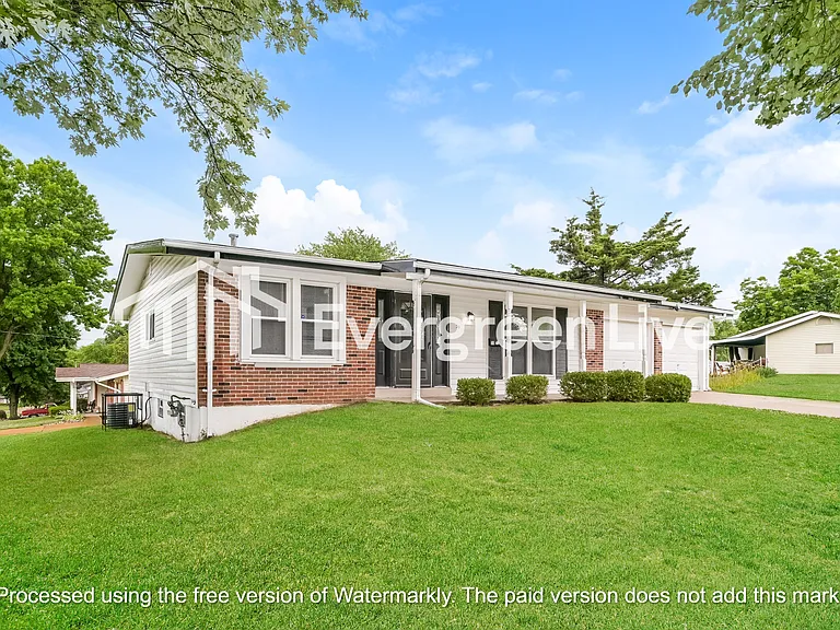 30 Cheyenne Dr — Photo 2
