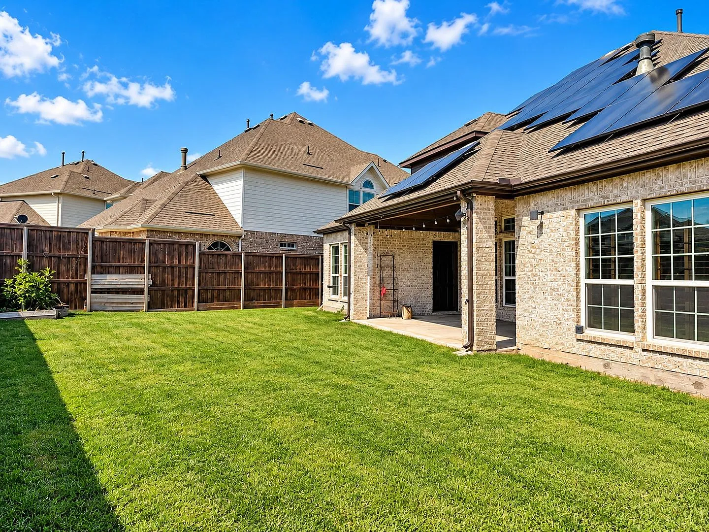 Luxury Redefined In The Preserve At Pecan Creek Limited-Time Move-In Incentive! — Photo 3