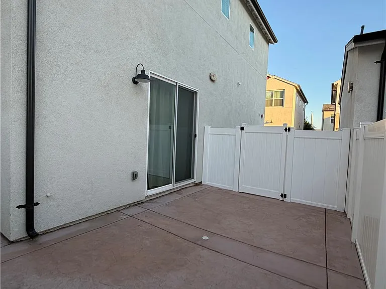 2495 E Encanto Paseo — Photo 6