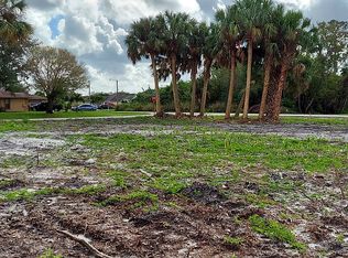 101 SW Essex Dr, Port Saint Lucie, FL 34984
