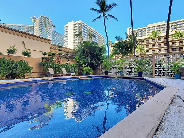1720 Ala Moana Blvd #606B-606B-606B — Photo 2