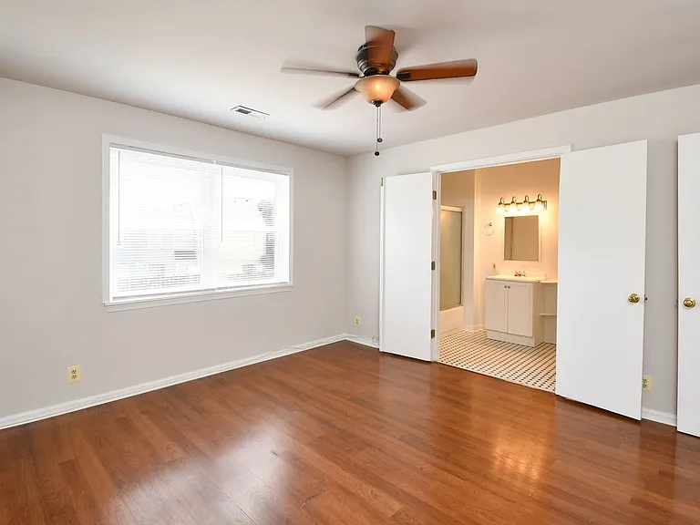 102 Chesterfield Ln #201 — Photo 15