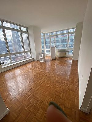 1st image of 325 W 43rd St #9A