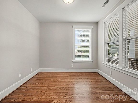 5th image of 734 Waterscape Ct