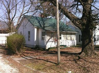 618 E 6th St, Centralia, IL 62801