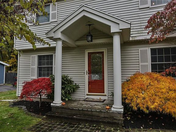4th image of 429 Brookwood Dr