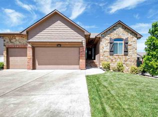 2224 N Flutter Ct, Wichita, KS 67228