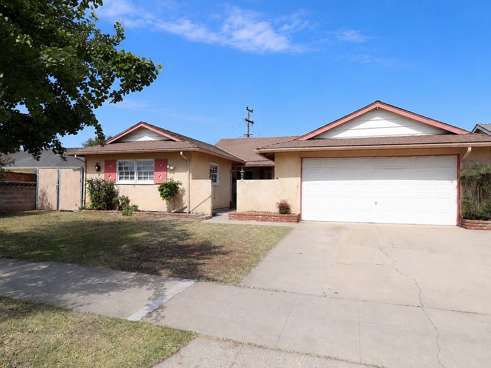 1st image of 707 N College Dr