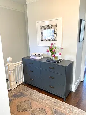 Renovated Top Floor 2BD/1.4BA Flat w/ Hwd, In Unit Laundry & Balcony at Presidio Heights — Photo 3
