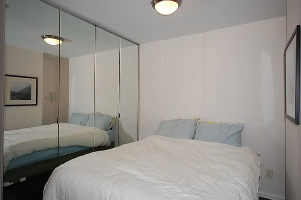 Rented by Green Line Realty | media 30