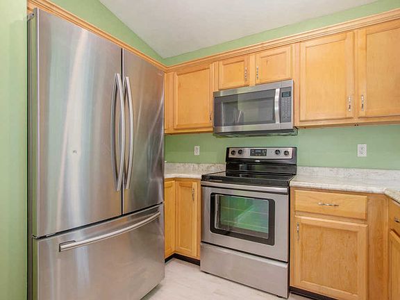 5th image of 952 Sagewood Ct