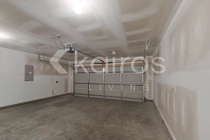 109 Saint Matthew Way — Photo 21
