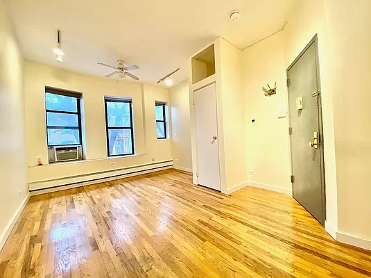 Rented by Douglas Elliman | media 6