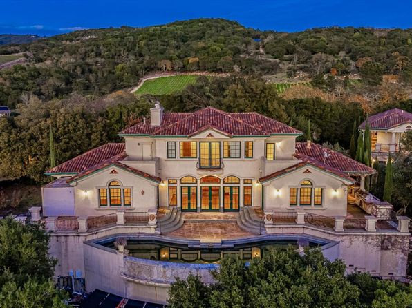 405 London Way - 5bd/6ba, 7,740 sqft - in Sonoma, CA