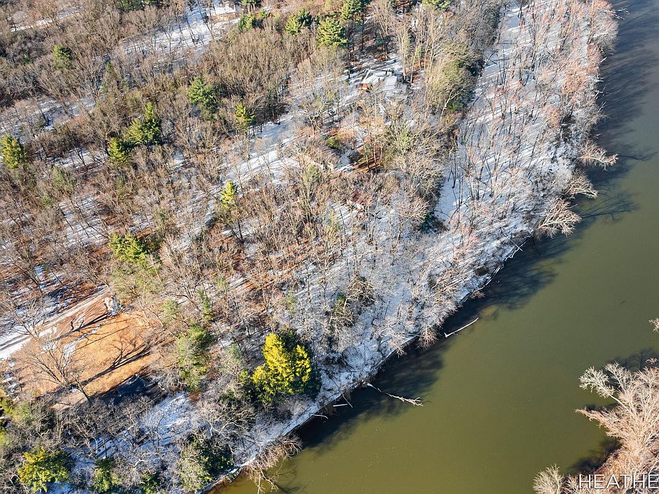 1st image of 3125 Riverbend Trl