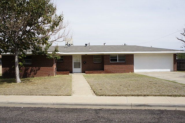 1st image of 2668 E 25th St