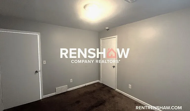 278 N Hollywood St — Photo 13