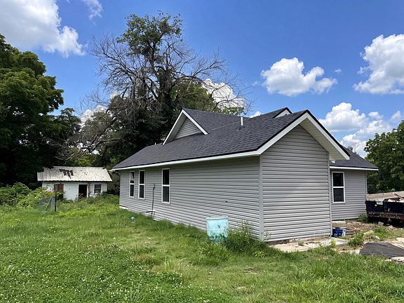2nd image of 28215 Hickory Street