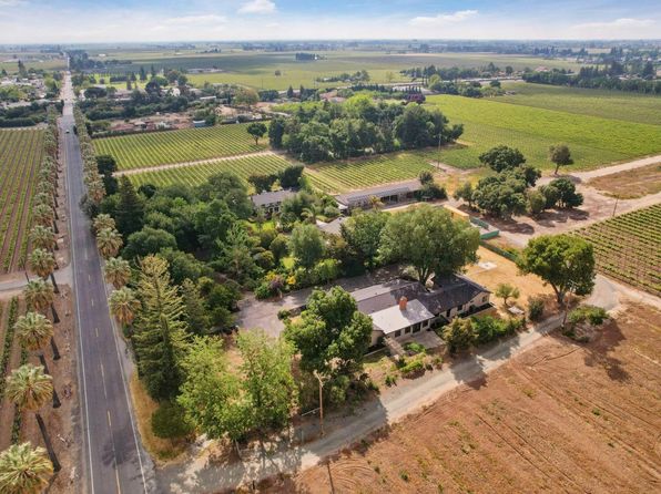 4054 E Acampo Rd, Acampo, CA 95220