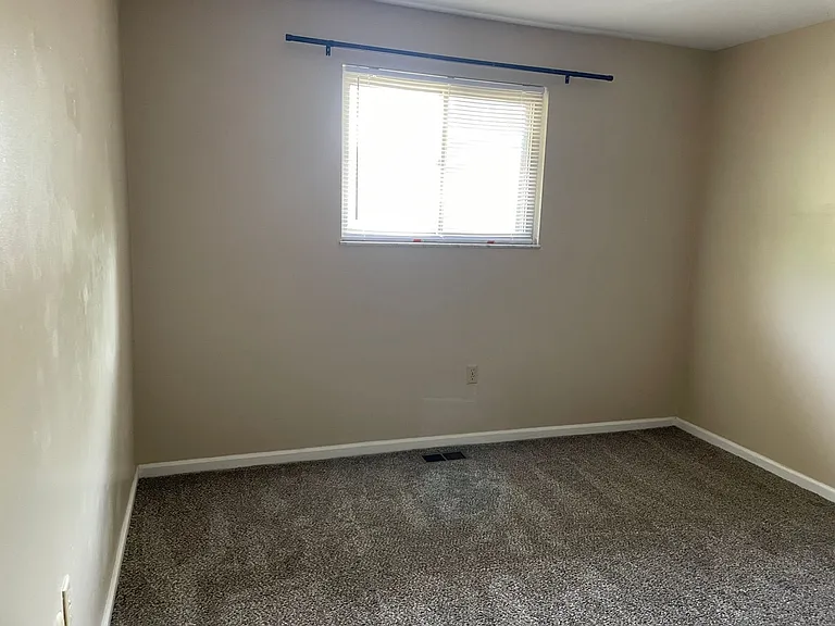 1306 Black Forest Dr — Photo 6