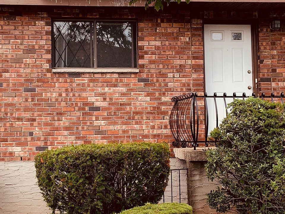 1st image of 701 Travis Ave