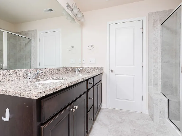 105 Lafferty St — Photo 16