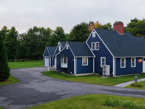 76 Fairview Ave, Rehoboth, MA 02769