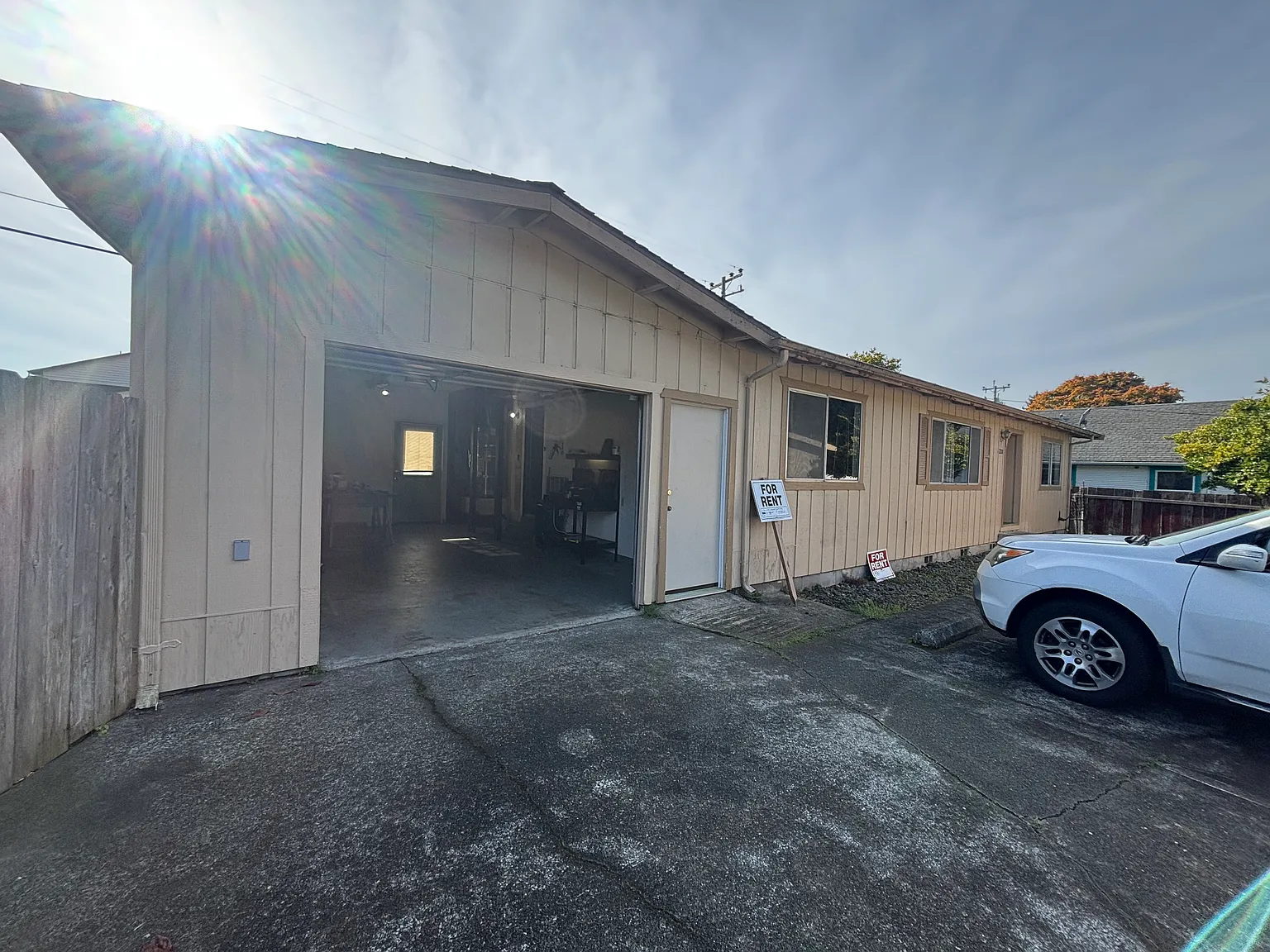 3 bed, 1100 sqft, $1,600 — Photo 2