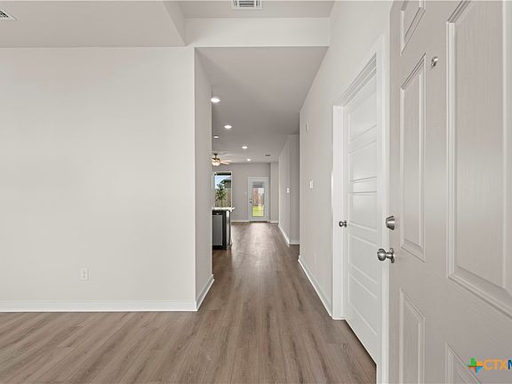 4th image of 613 James Parker Cir
