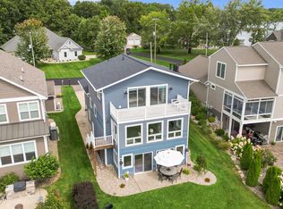 1009 Treasure Island Dr, Mattawan, MI 49071