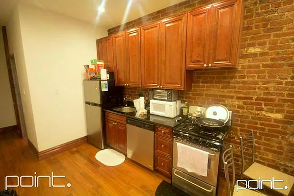 Rented by Point NYC | media 17