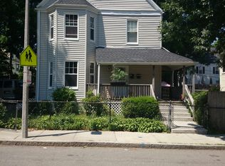 33 Peacevale Rd, Dorchester, MA 02124