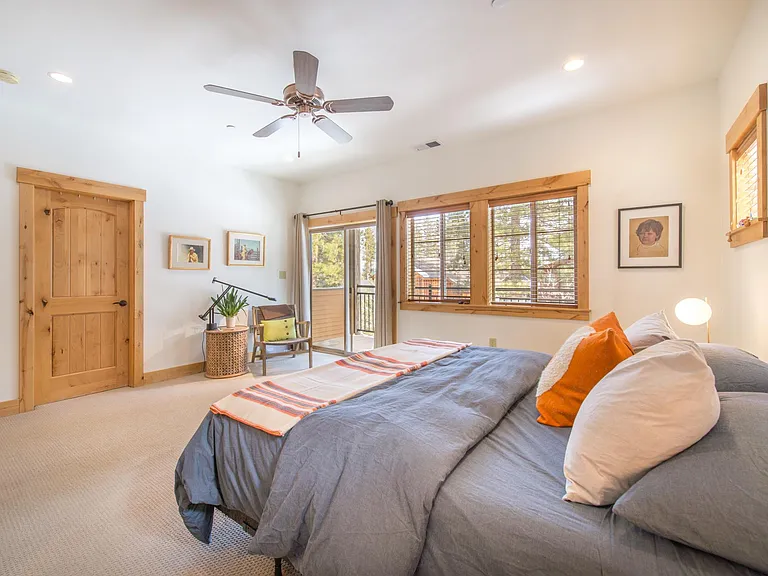 10183 Palisades Dr #1 — Photo 12