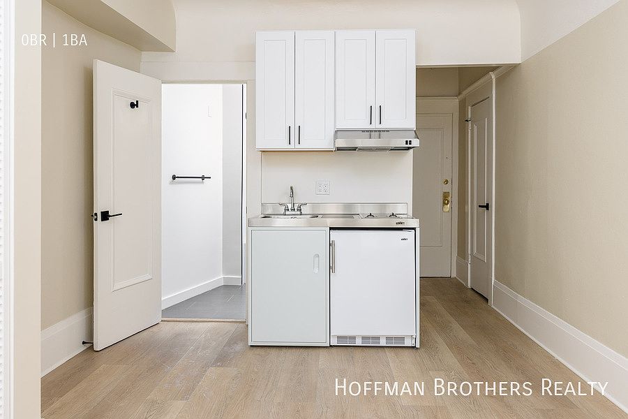 1st image of 905 Pine St #23