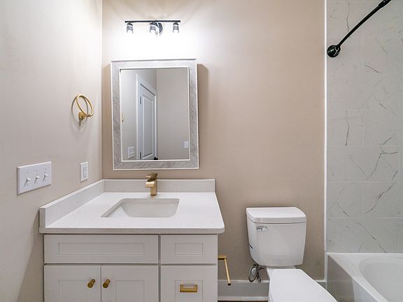 4th image of 311 Echodale Dr #A