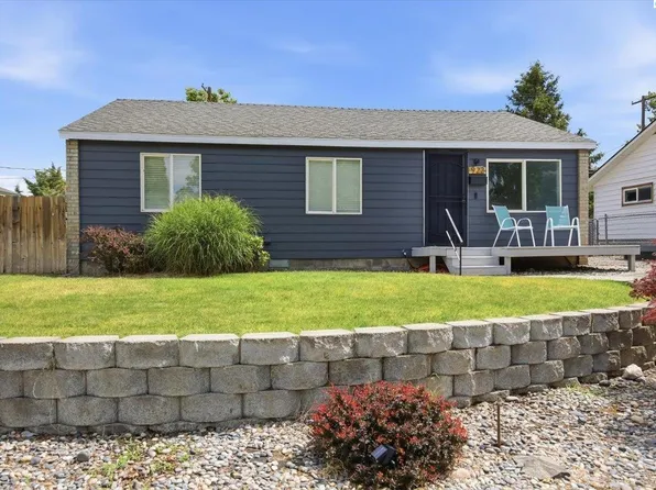922 Snow Ave, Richland, WA 99352