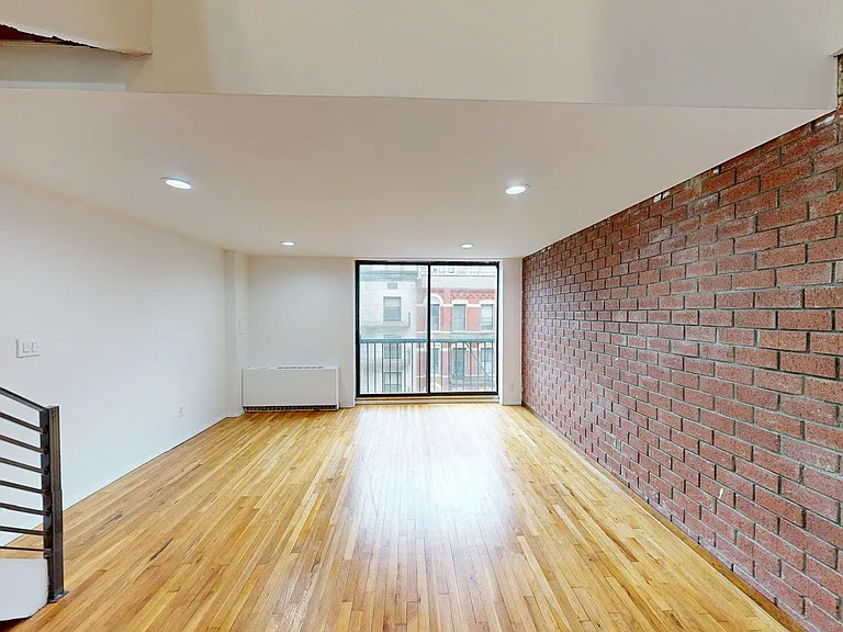 10 Jones St #5E — Photo 1