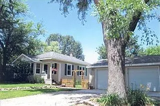 116 Blanche Ave photo 1