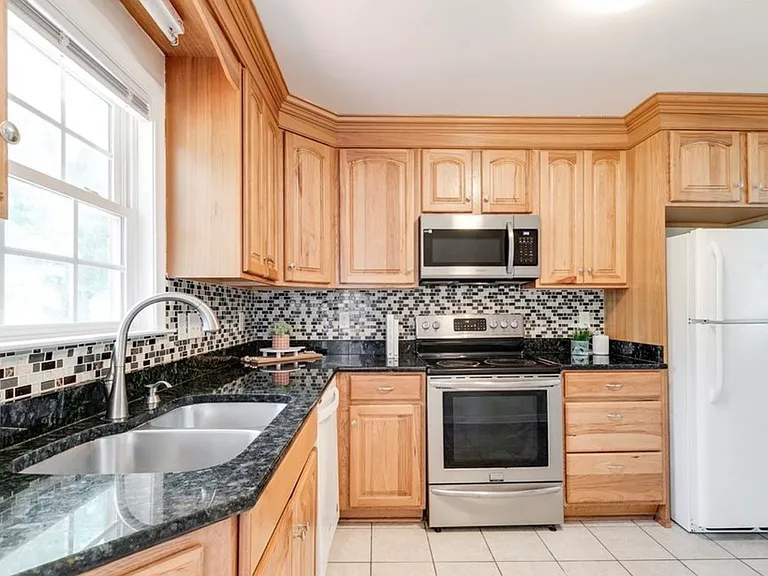 4321 N Huguenot Rd — Photo 18