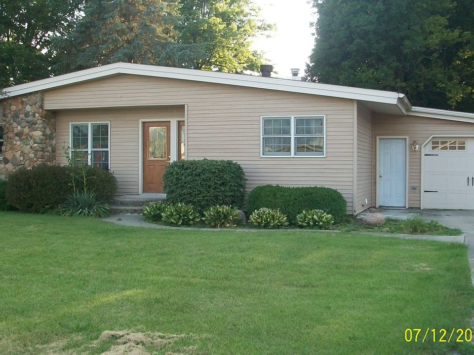1st image of 203 N Ash St