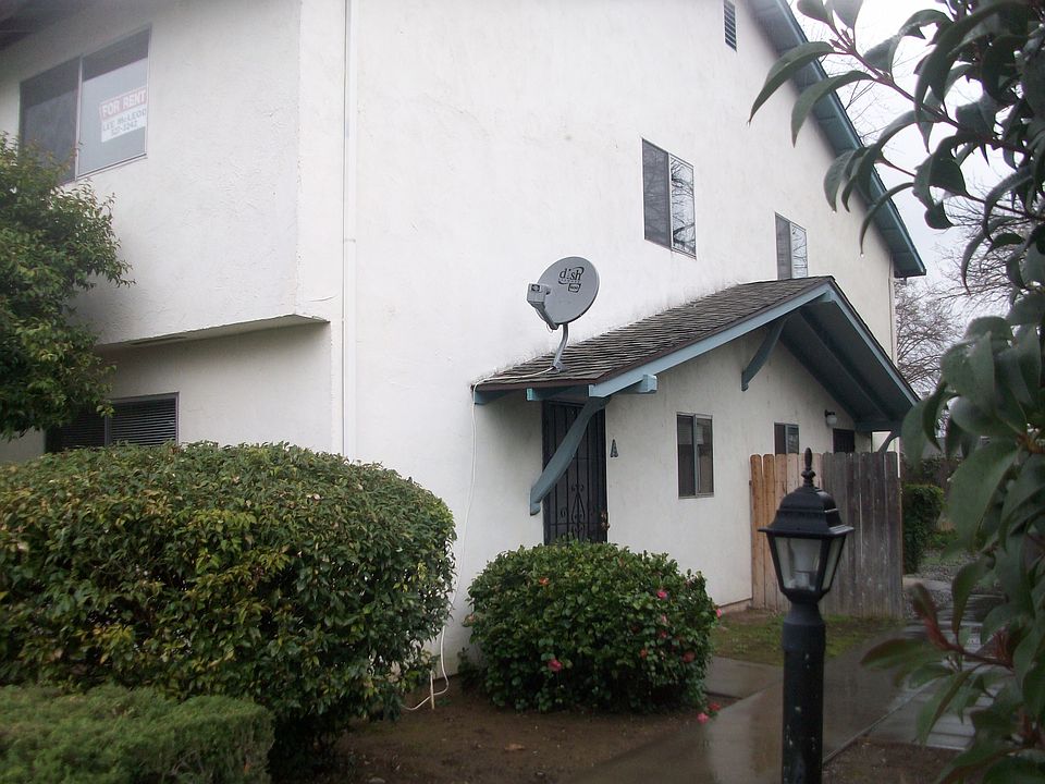 1st image of 484 Wiltsey Ave #2